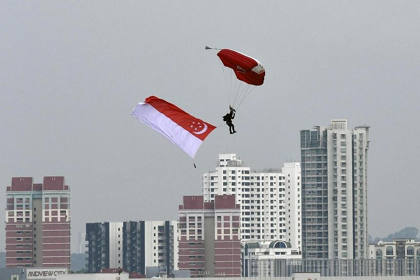 red-lions-parachute-2021