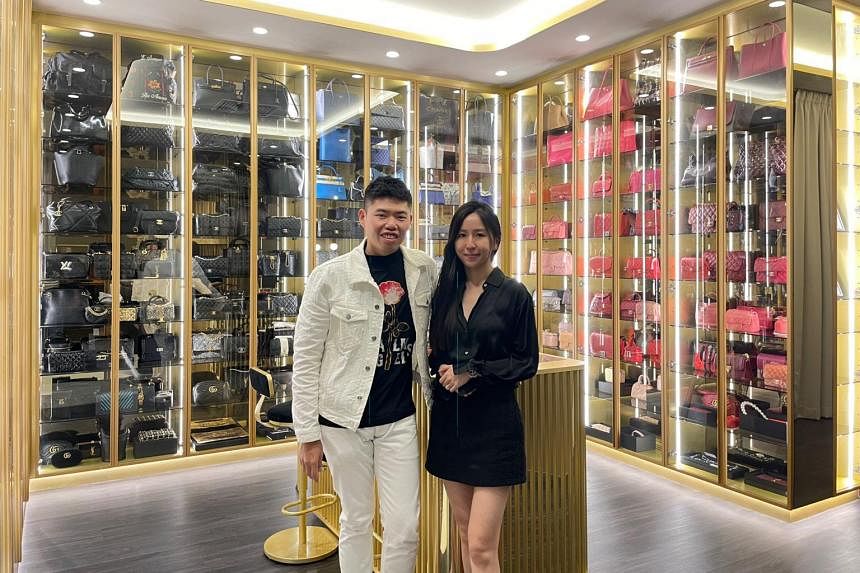 PRESTIGE INDONESIA - “It is an honour for me to be invited to the exotic  leather event in Singapore,” said @rka318 of her experience attending Bar  Privé of Louis Vuitton in Singapore. “