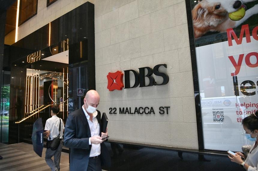 Singapore Bank Earnings Boosted By Higher Rates But Global Slowdown   Ac Dbsst 040822 