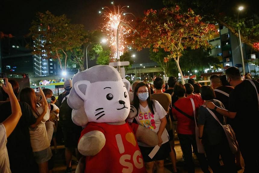 Performances, fireworks at Geylang Serai as National Day celebrations continue