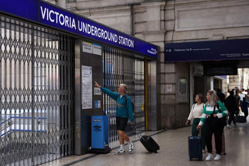 UK travel chaos stretches into weekend with national rail strike | The ...