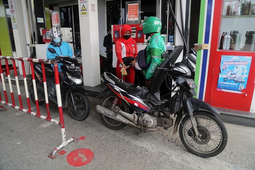 Indonesia Considering Hiking Fuel Prices By As Much As 40% | The ...