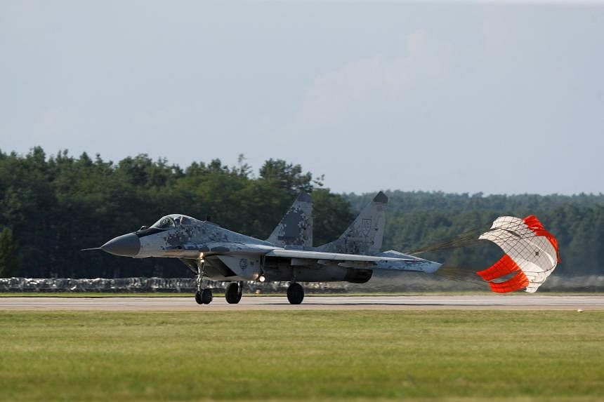 Susedia Slovenska vypúšťajú lietadlá MiG na Ukrajinu, aby hliadkovali na oblohe