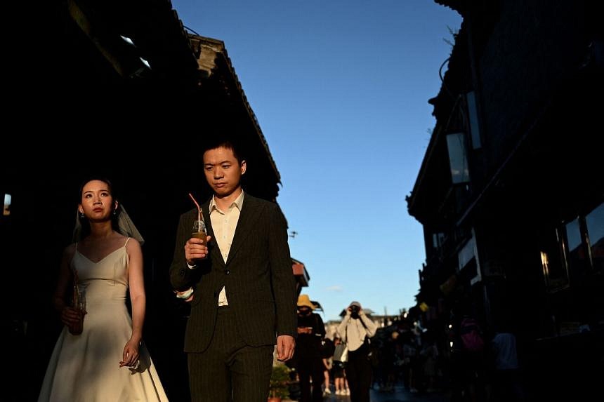 China Marriages Dive To Record Low As Population Pressures Mount | The ...