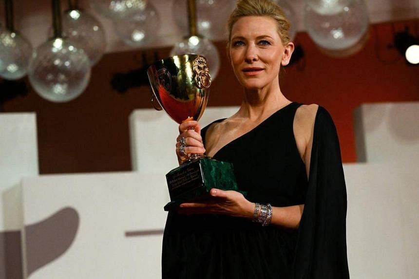 El director español Pedro Almodóvar se retira del proyecto de cine inglés con Cate Blanchett