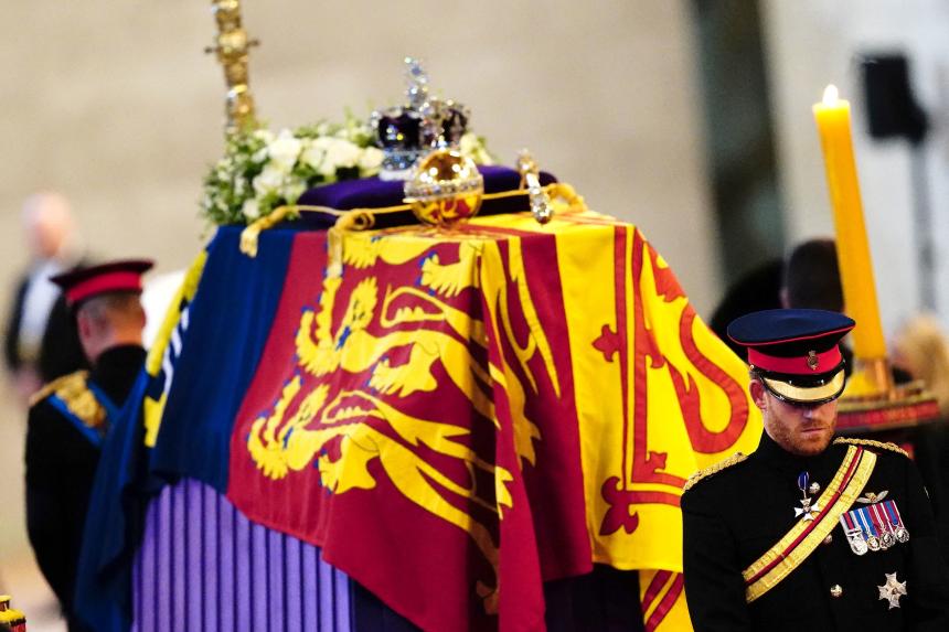 Princes William and Harry stand vigil with cousins at queen’s coffin