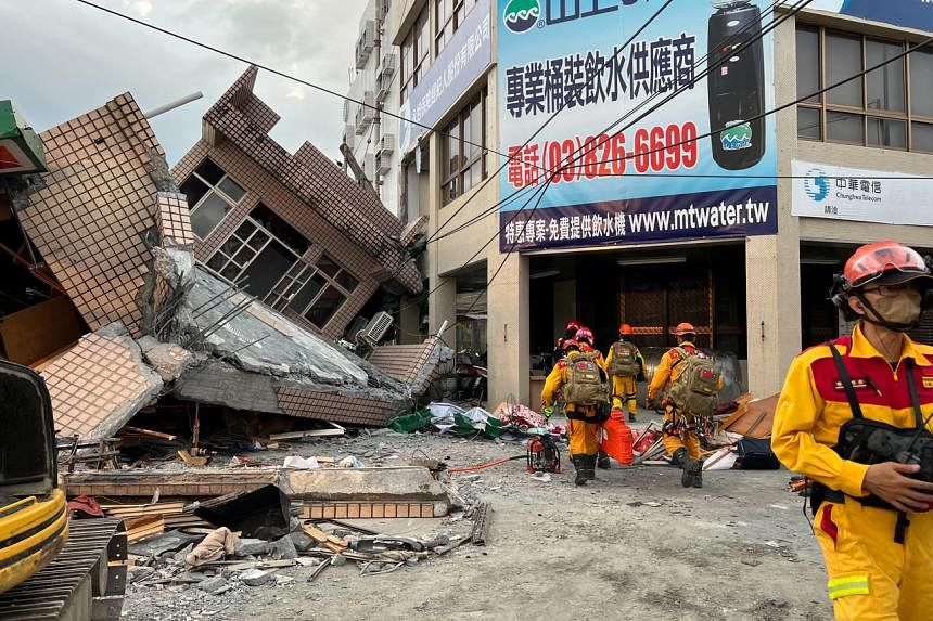 Strong earthquake hits southern Taiwan; 1 killed, building collapses