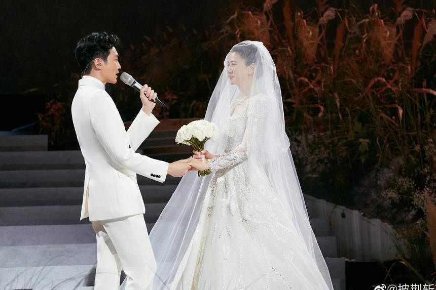 演员张智霖结婚21年后，在真人秀《火中应战》中举办感人派对