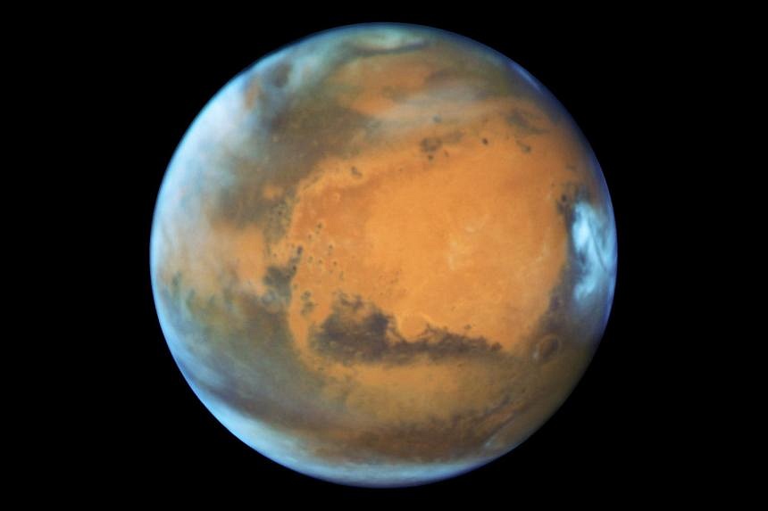 India Loses Contact With Budget Mars Orbiter After Eight Years | The ...