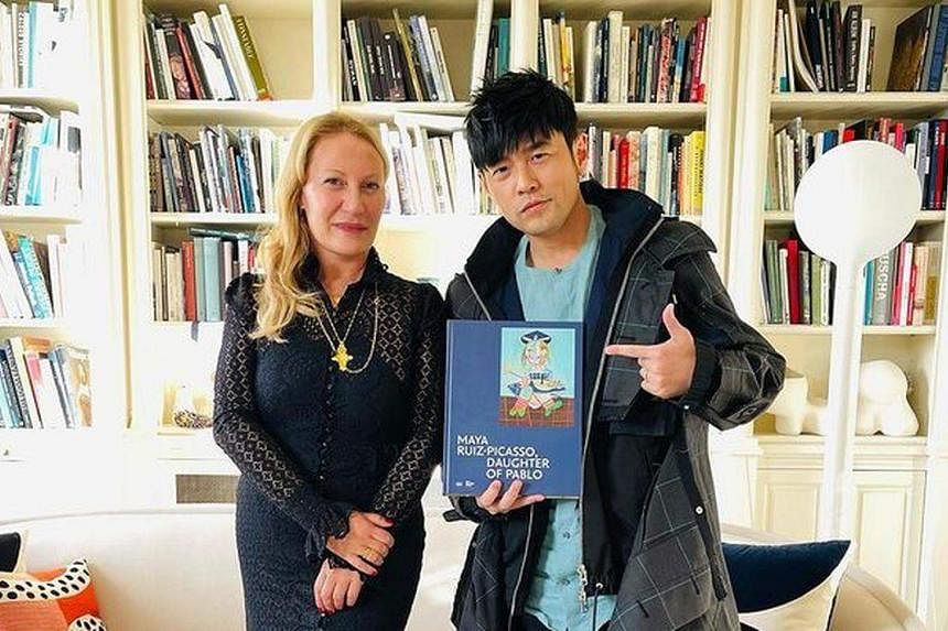 El cantante Jay Cho se encuentra con la nieta de Picasso en París