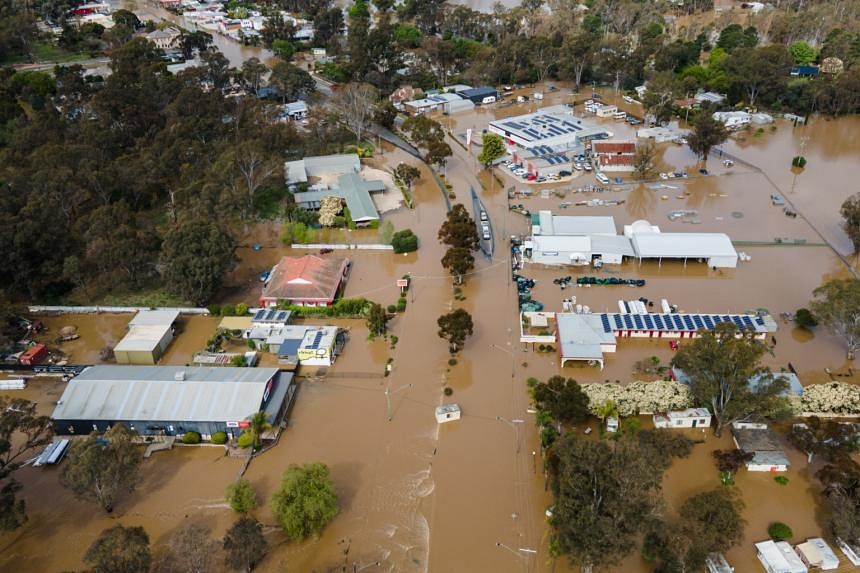 Australia PM Albanese Tours Flood-hit Victoria; Evacuations ...