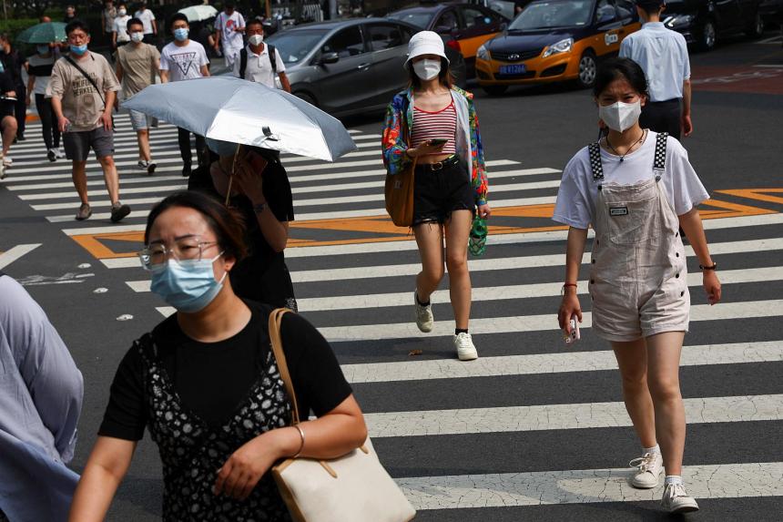 Are people worldwide still required to don masks to ward off Covid19