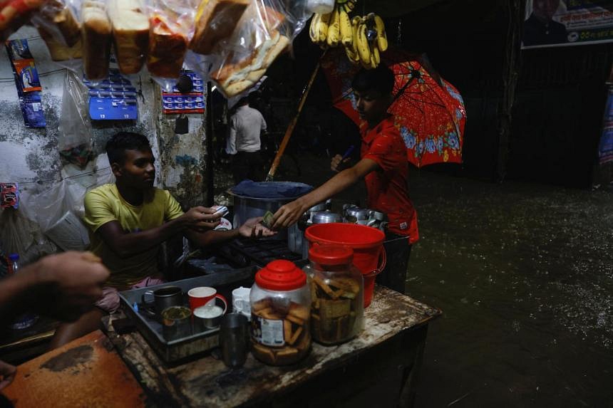 Cyclone Lashes Bangladesh, Killing 16, Flooding Low-lying Areas | The ...