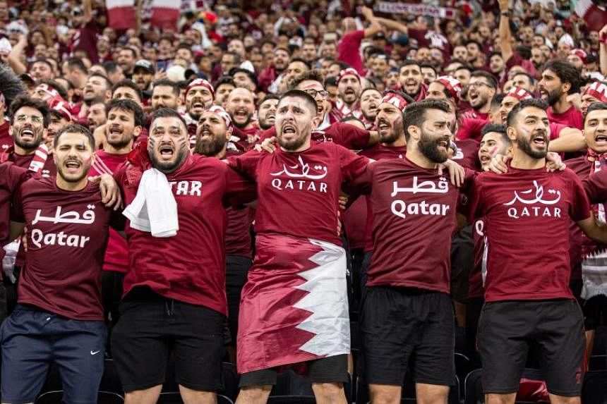SouthSoccers - The stage is set for the 2022 World Cup 🙌 It all begins on  November 21st, when Qatar host Ecuador in the opening match 🇶🇦🇪🇨  European Playoff : Ukraine/Scotland/Wales IC