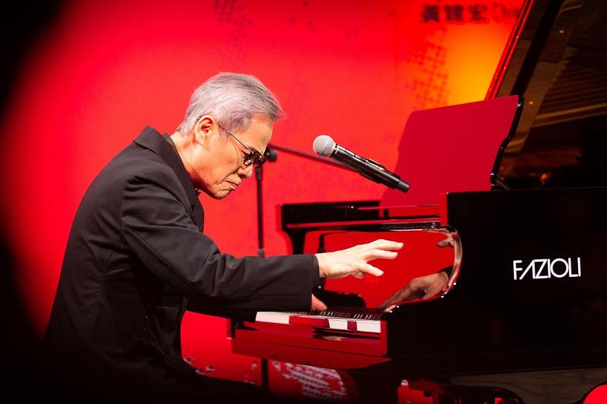 Taiwanese singer Lo Ta-yu kicks off opening of Taipei Fine Arts