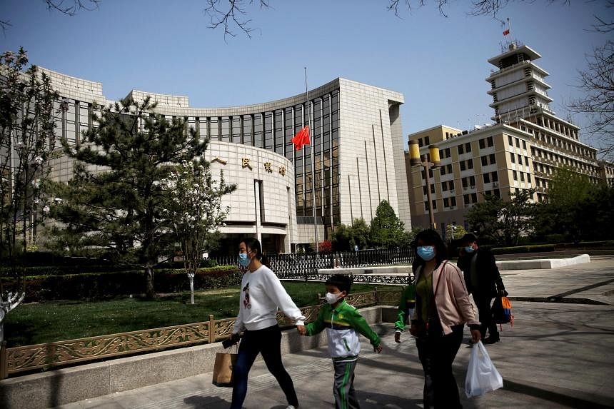 Chinese banks keep lending rates unchanged after PBOCs hold