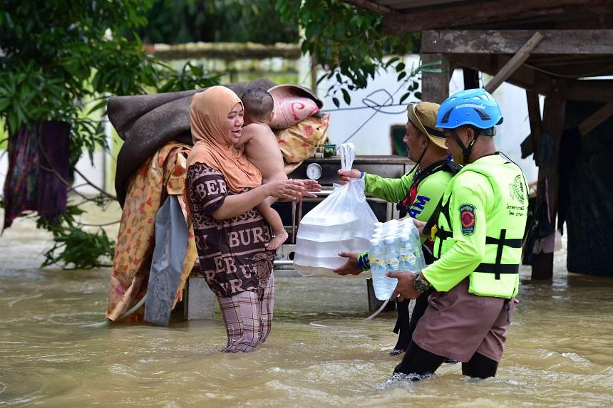 Heavy Floods Hit Southern Thailand, Rescue Continues | The Straits Times