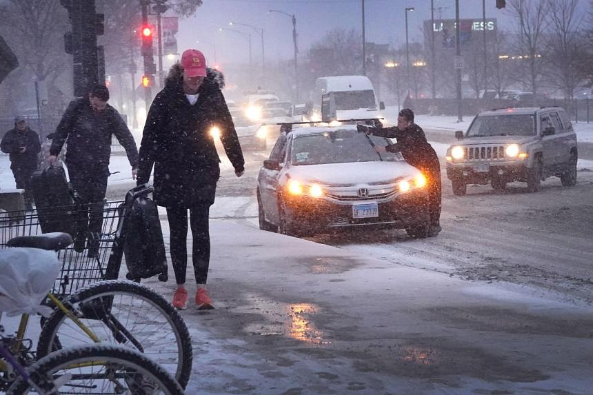 Arctic Blast, Blizzards Disrupt US Travel Ahead Of Holidays | The ...