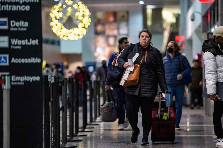 Airlines Cancel 4,400 More US Flights As Winter Storm Snarls Travel ...