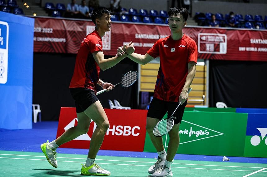 Badmintonas: singapūriečiai Ngi ir Pragogo užsitikrino pirmąją pasaulio jaunių dvejetų reitingą