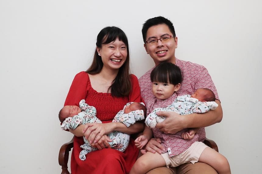 Woman pregnant with triplets documents growth of her INSANELY