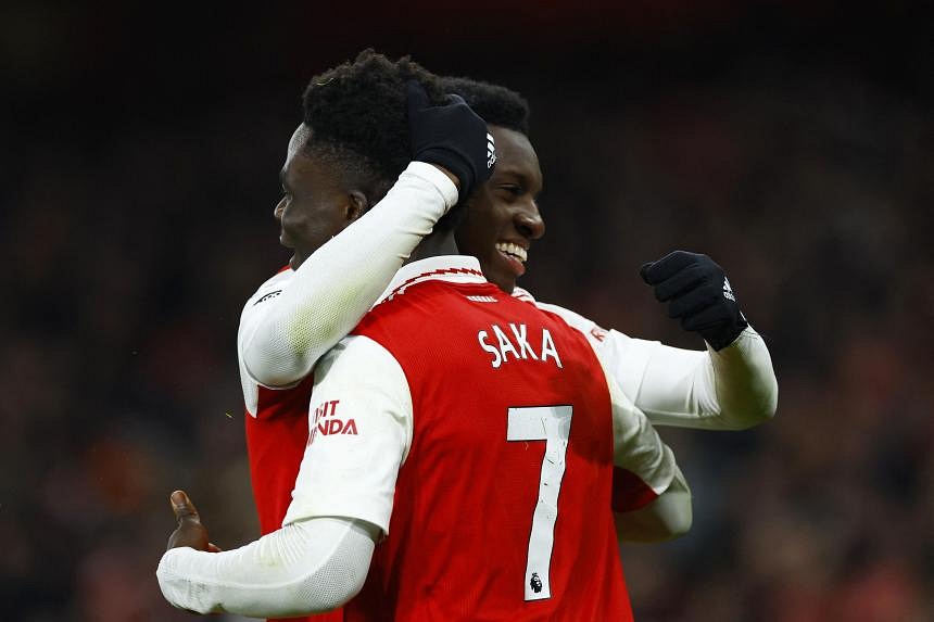 Arsenal 3-2 Manchester United: Eddie Nketiah nets late winner as Gunners  restore five-point Premier League lead, Football News