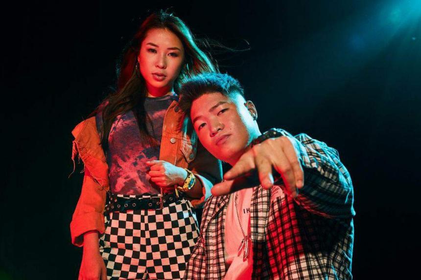 Music Picks: Eason Chan concert clips, We Are Singer-songwriters