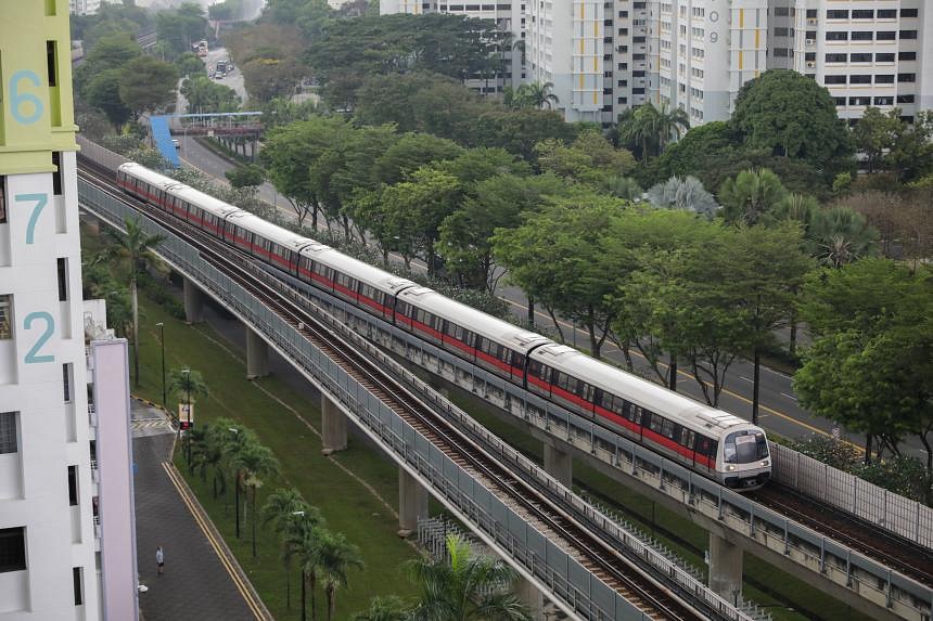 Track fault causes delay in morning commute on North-South MRT line ...