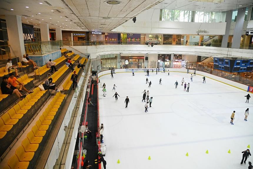 Singapore's Only Ice Hockey Rink in JCube Mall to be Bulldozed for Condos -  Bloomberg