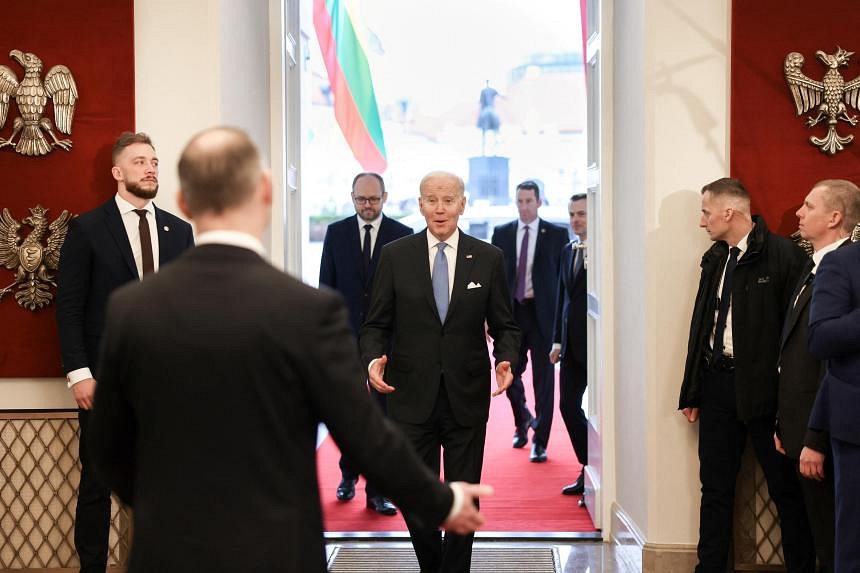 Biden Reassures Eastern Nato Allies On Security After Putin’s Nuclear ...