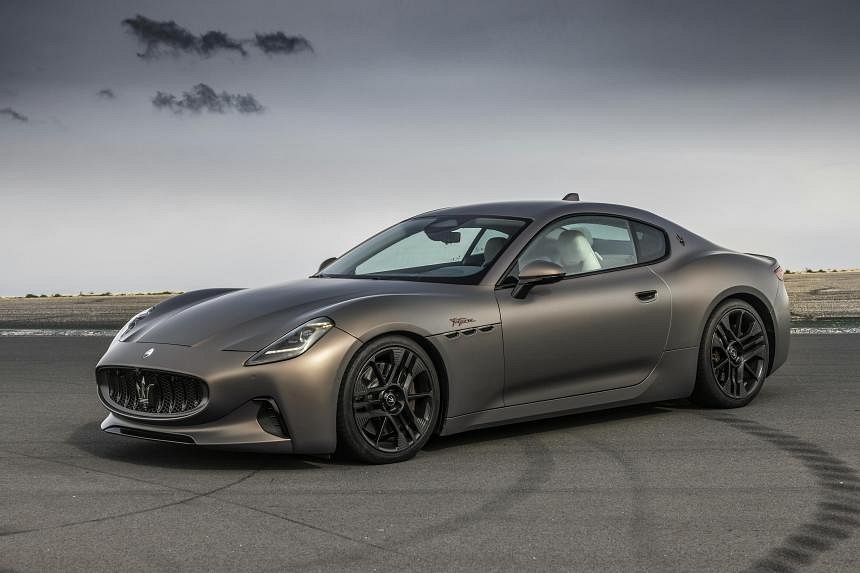 https://static1.straitstimes.com.sg/s3fs-public/styles/large30x20/public/articles/2023/02/25/-Maserati20GranTurismo20Folgore20Copper20Glance2028129.jpg?VersionId=tW0oOUC84nvkylCFx0KtSbTbcCPNUyiI