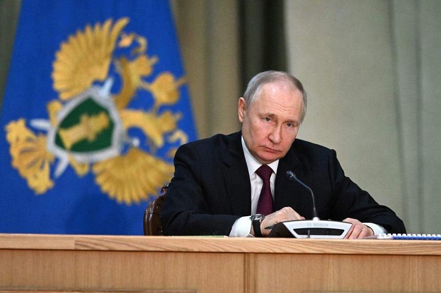 Putin Urges Russia’s Billionaires To Invest At Home In Face Of ...