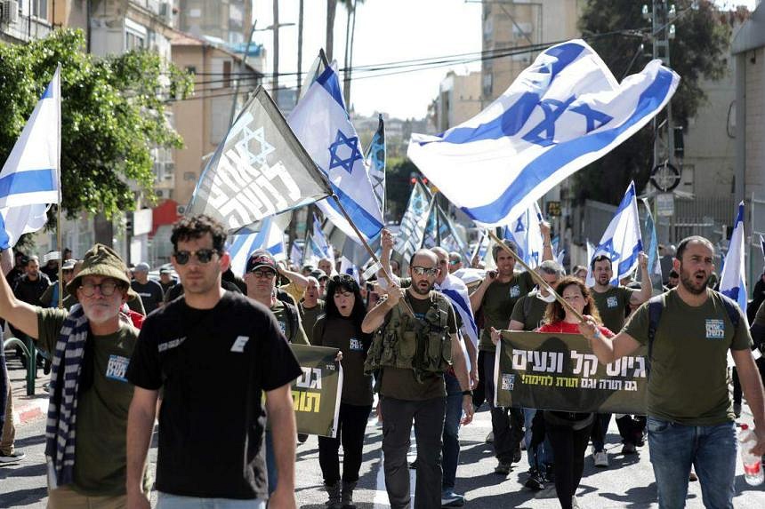 Israel’s Military Reservists Join Protests, Possibly Turning A 