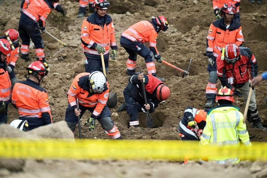Race against time to save those trapped in Ecuador mudslide