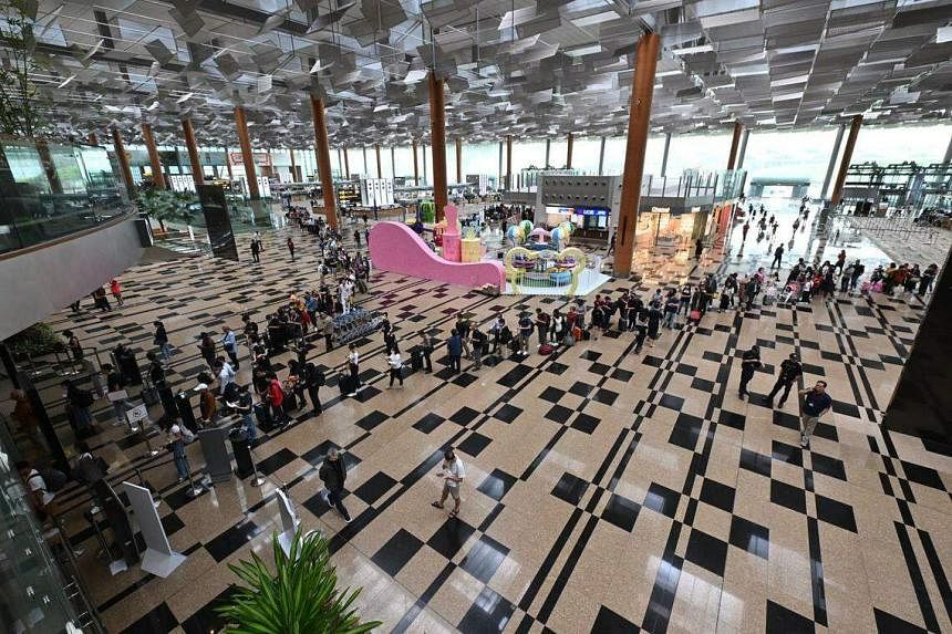 Singapore Changi Airport Delays Ease After Immigration System