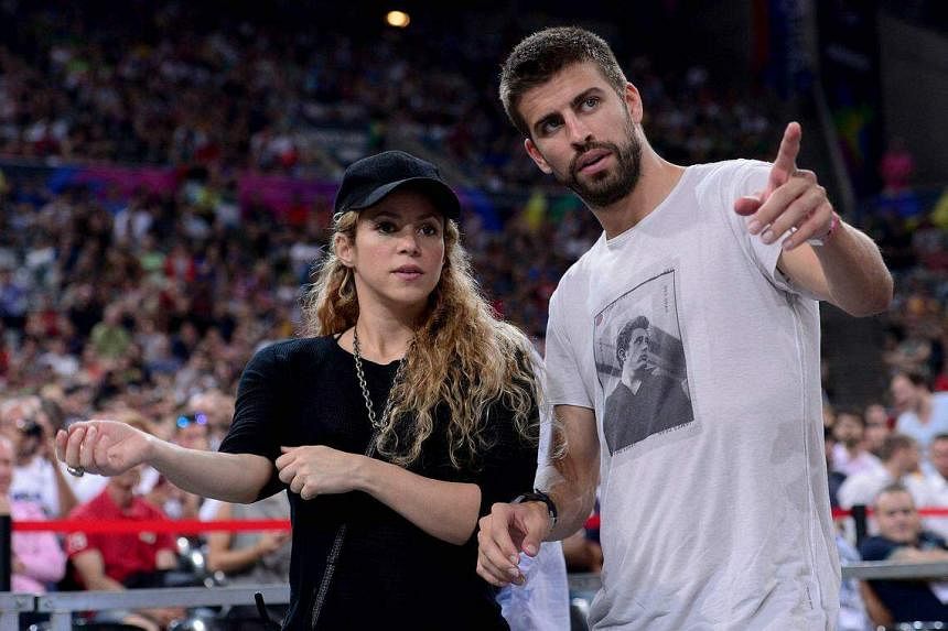 Shakira leaves Barcelona for Miami after Gerard Piqué split - Los Angeles  Times