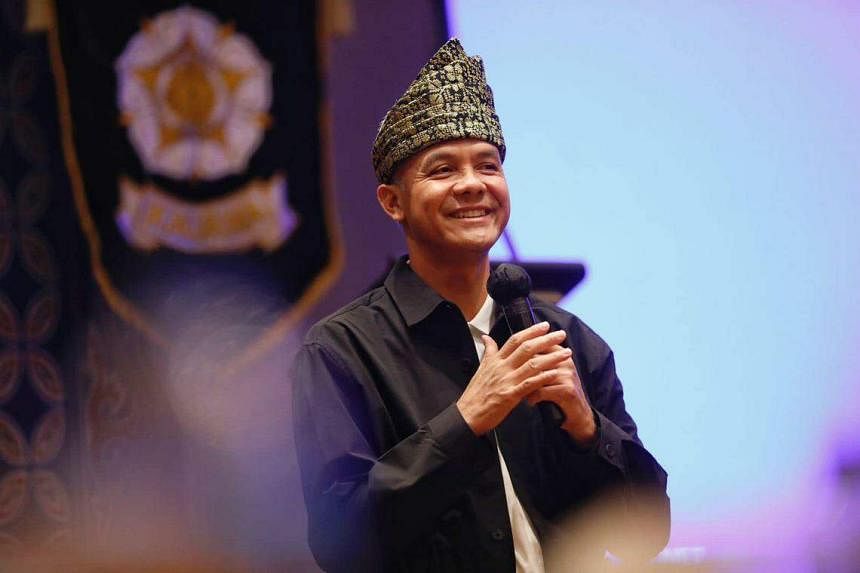Partai berkuasa di Indonesia mengumumkan Gubernur Jawa Tengah Ganjar sebagai calon presiden untuk pemilu 2024