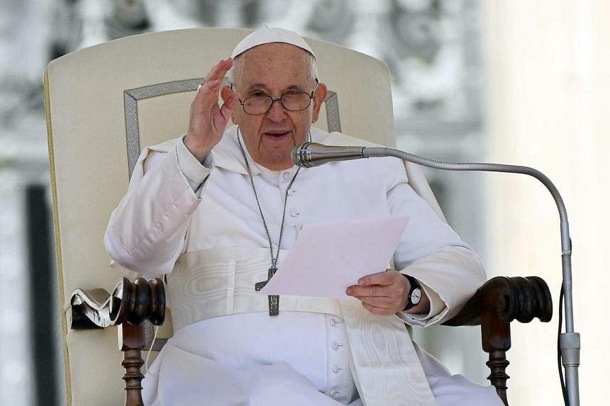 Pope Allows Women To Vote At Bishops Meeting For First Time | The ...