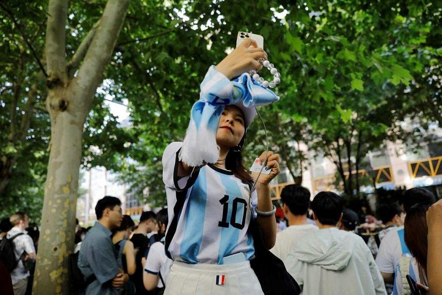 Messi Mania In Bejing! - Rediff.com