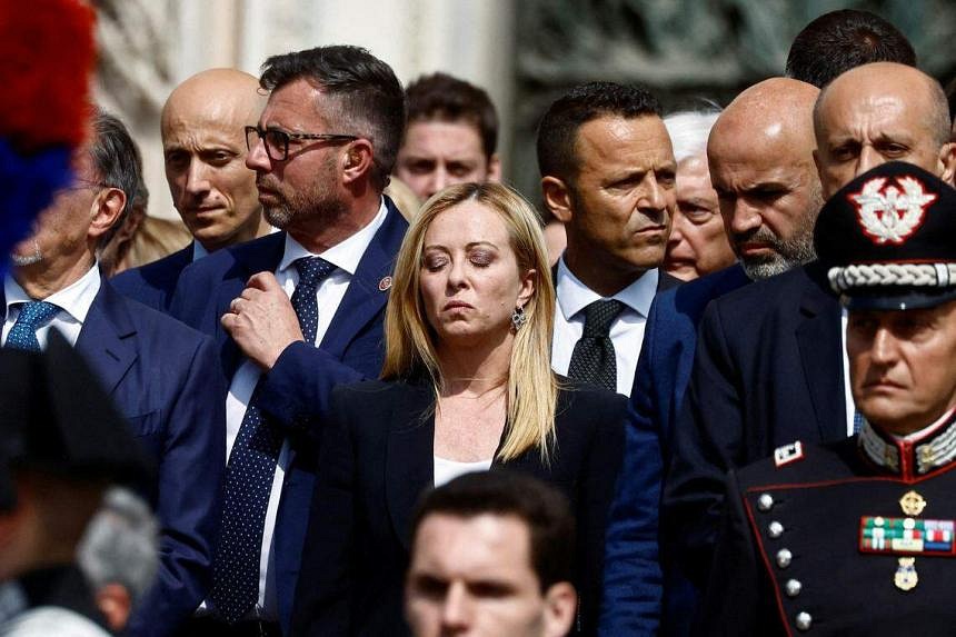 ‘Silvio, Silvio’: Berlusconi divides Italy even at his funeral | The ...