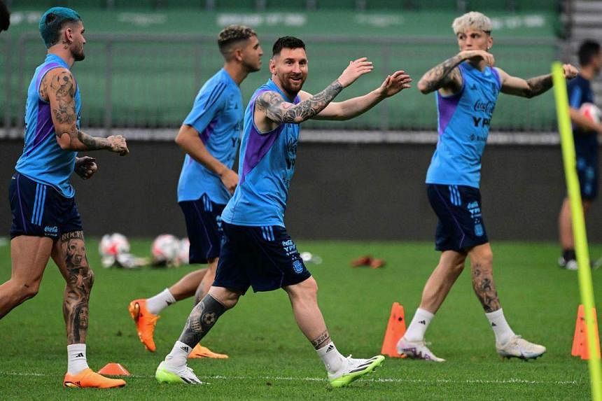 Messi Mania In Bejing! - Rediff.com