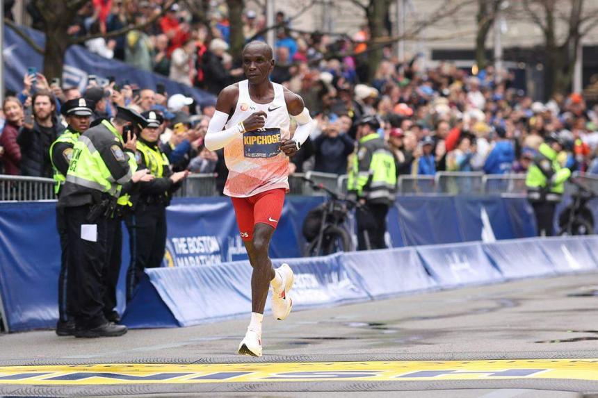 Kenyan legend Eliud Kipchoge sets sights on Olympic marathon treble
