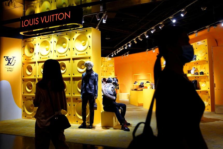 Louis Vuitton Owner Emerges as ESG Magnet With $17 Billion Stake - Bloomberg