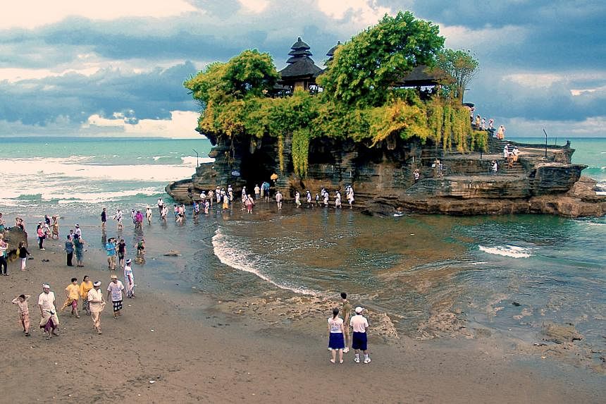 Bali to impose $13 tourist e-tax from 2024 to preserve culture