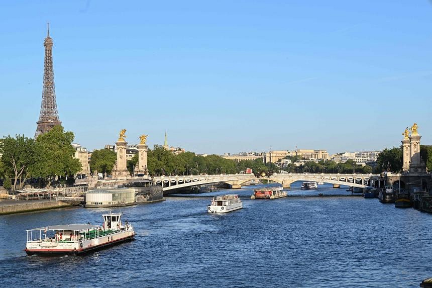 Paris 2024 Organisers Run Tests On Seine To Create Opening Ceremony To   OLY 2024 POLICE SPORT GOVERNMENT 094136 0 