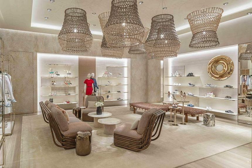 Louis Vuitton Opens Flagship Store Singapore (5), I Lobo You