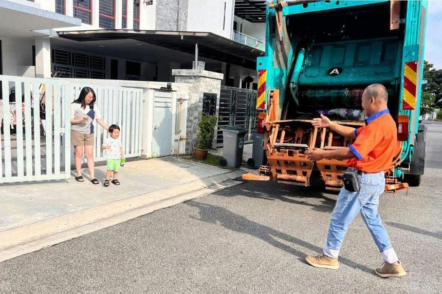 Malaysian Garbage Truck Driver Is Three-year-old Boy’s Unsung Hero ...