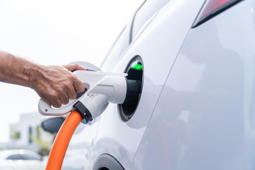 From getting lower interest rates to good EV deals How to finance your