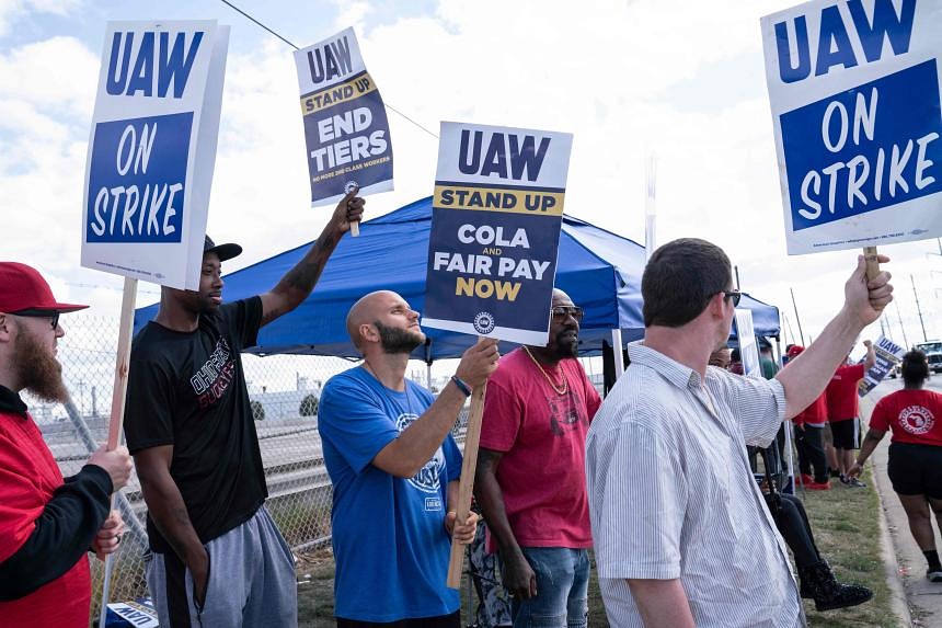 UAW To Strike At More US Auto Plants If No Progress Made By Friday ...