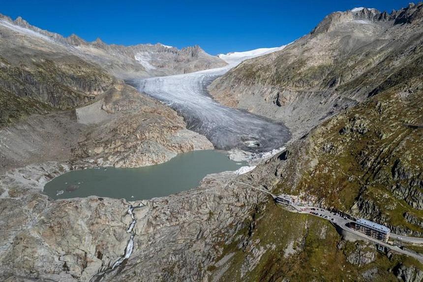 Swiss glaciers lose 10% of volume in worst two years on record | The ...